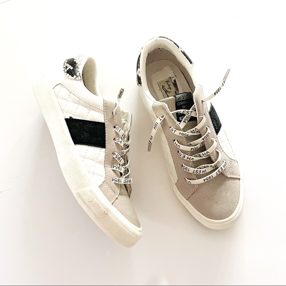 dina perforated sneaker vintage havana